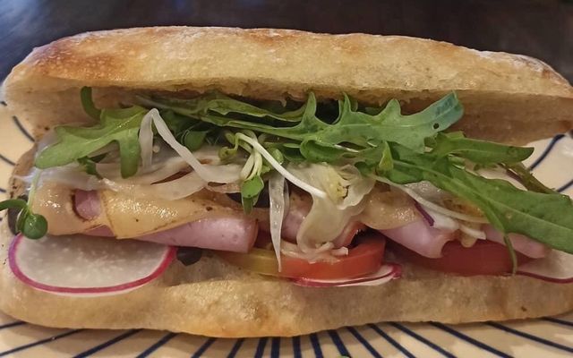 cafe-tartine-saigon-tran-quang-long