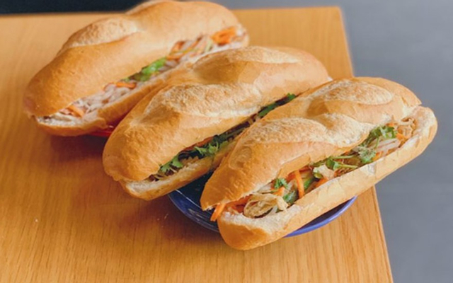 thu-huong-banh-mi-ram-bap-cau-dien