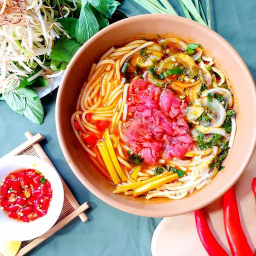 bun-bo-hue-kim-huong-nguyen-xi