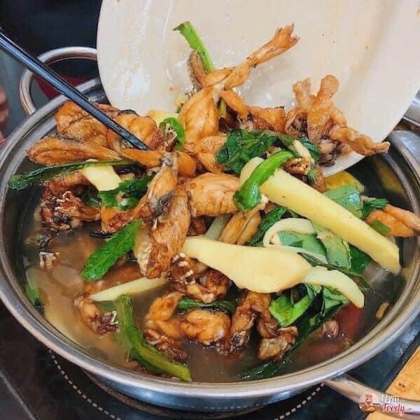 phien-cho-ga-met-khuong-trung