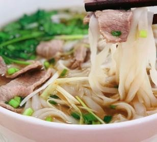 pho-lau-bo-thanh-huong-thong-nhat