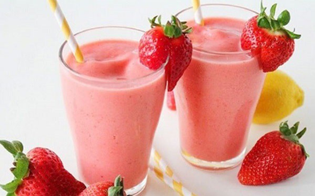 tra-ca-phe-sinh-to-piano-khong-tu