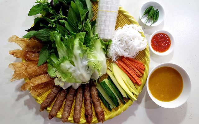 nem-nuong-nha-trang-168-nguyen-gia-tri