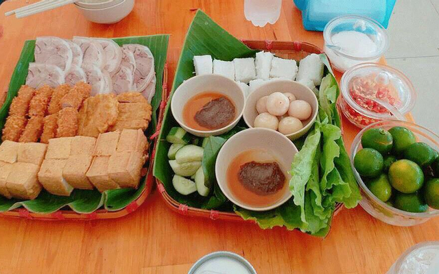 au-bun-au-mam-tom-dan-chu