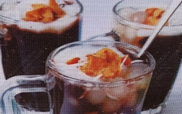 thuy-huong-tra-tac-nuoc-ep-hoa-qua-phung-khoang