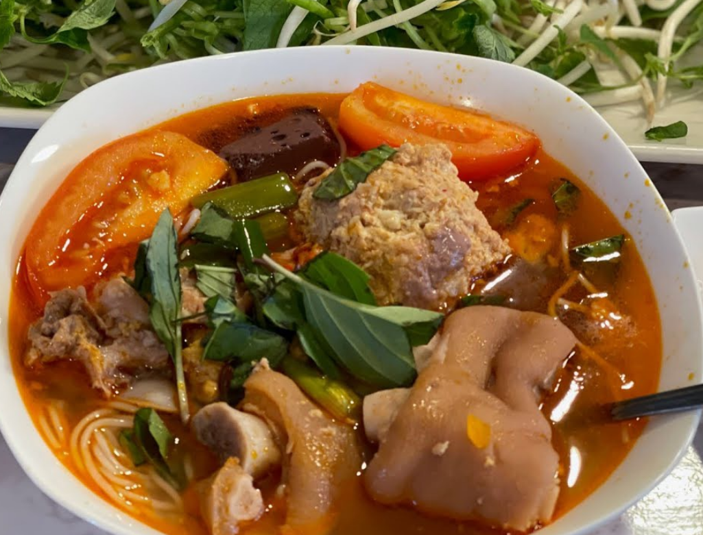 nha-tui-bun-rieu-canh-bun-tran-quang-dieu