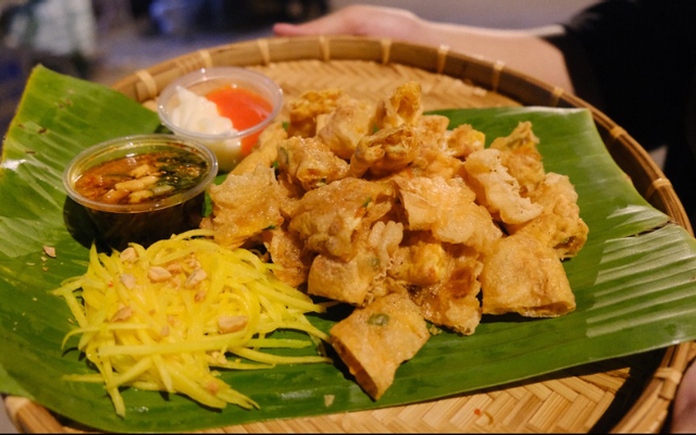 banh-trang-co-giang-nguyen-oanh