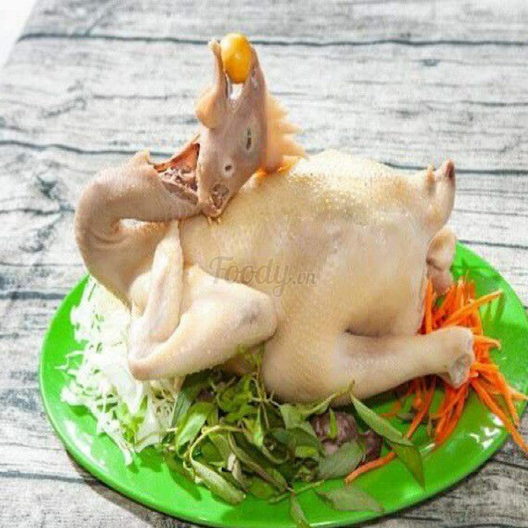 ga-cung-nguyen-con-gom-long-goi-chao-hat-sen