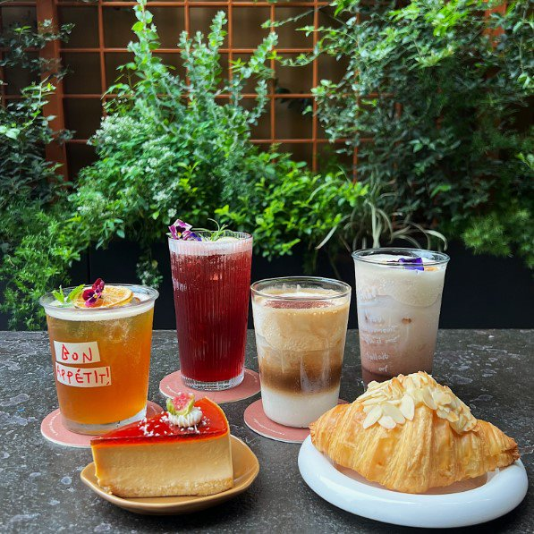 moment-of-life-cafe-tra-hoa-qua-nguyen-ngoc-doan