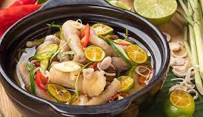 chan-ga-sot-thai-ky-ky-cach-mang-thang-8