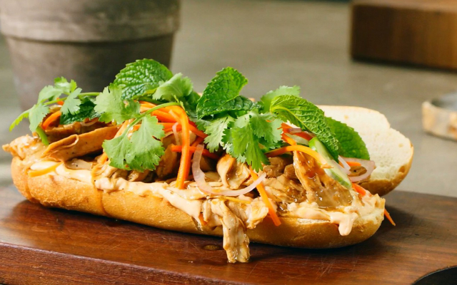 banh-mi-hoa-at-uong-so-4