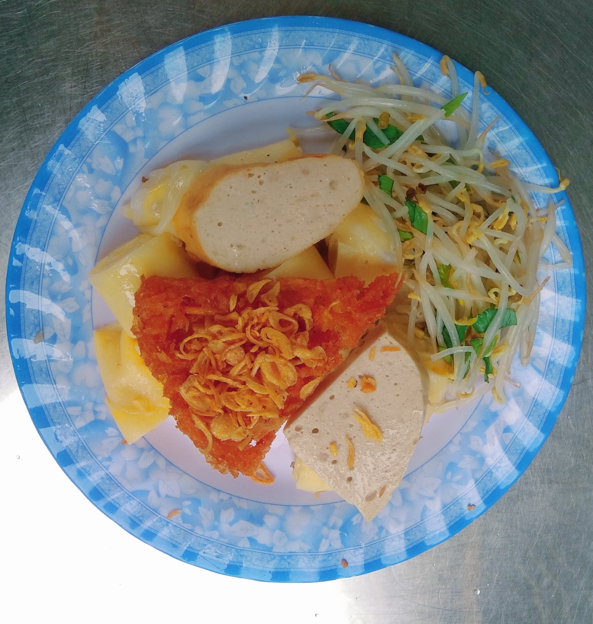 tan-thanh-banh-cuon-banh-uot-nong-truong-chinh