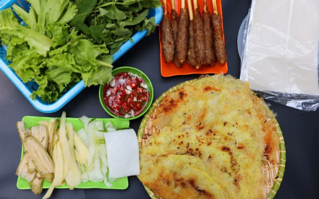 Bánh-Xèo-Tôm-Nhảy-&-Bún-Cá-Cô-Chín---Nguyễn-Gia-Trí