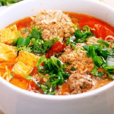 bun-rieu-hai-san-co-trang-nguyen-trai