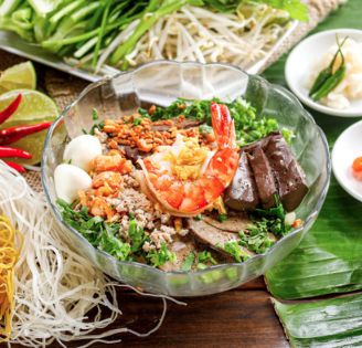 hu-tieu-nam-vang-hong-phat-vo-van-tan