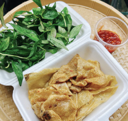 cha-ca-cuon-rau-ram-an-vat-s-a-y-no-trang-long