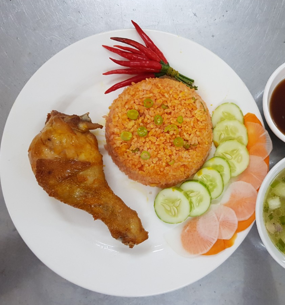 com-ga-xoi-mo-chang-tron-bau-cat-4