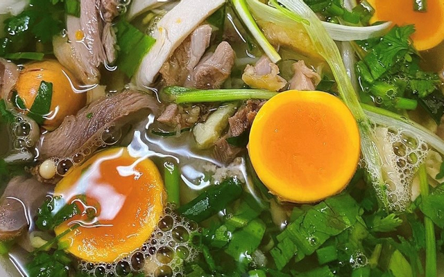 pho-le-bun-mien-ga-phung-hung