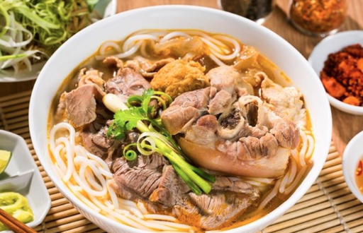 cho-binh-trieu-bun-mam-bun-thai-quoc-lo-13