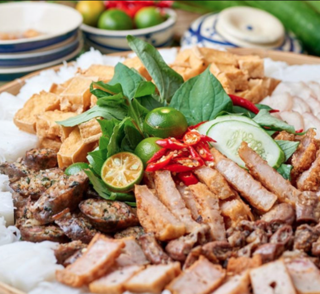 chi-pheo-quan-bun-au-mam-tom-nguyen-van-khoi