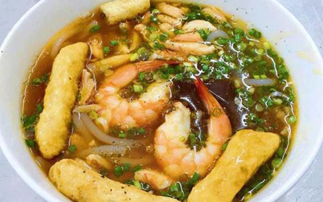 ba-u-banh-canh-cua-cach-mang-thang-8