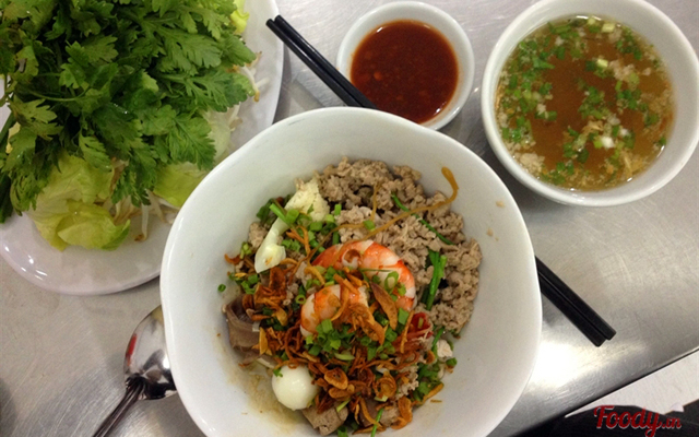 hu-tieu-nam-vang-nhan-quan-quoc-lo-50