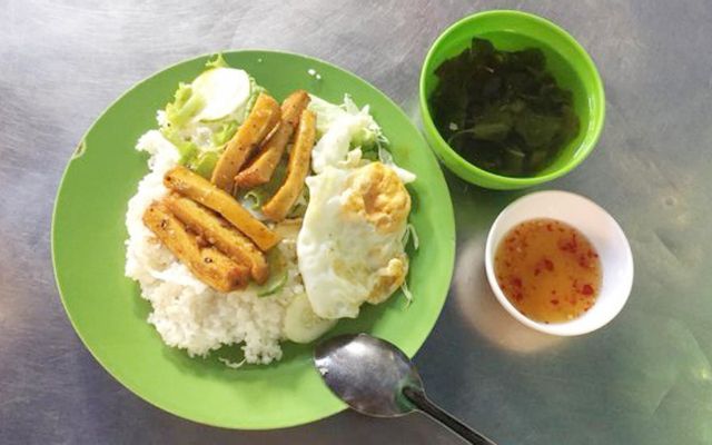 com-tam-truc-thuy-pham-huu-lau