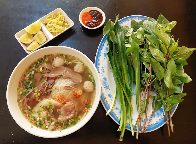 hu-tieu-mi-ngoc-mai-nguyen-huu-canh