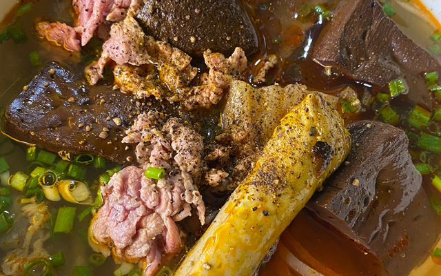 hu-tieu-bo-vien-ngoc-mai-luong-inh-cua