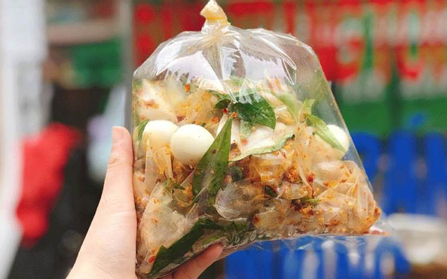 banh-trang-toi-ot-co-giang-lac-long-quan