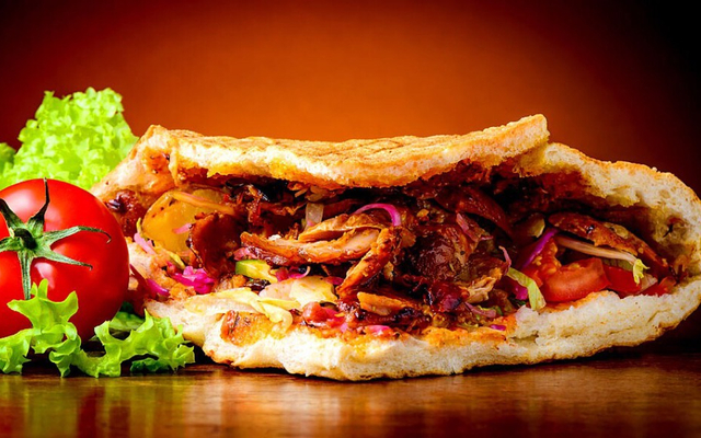 banh-mi-chy-doner-kebab-tra-cac-loai-ta-quang-buu