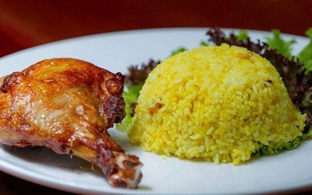 Minh-Thư-2---Cơm-Gà-Xối-Mỡ---Đường-Số-9