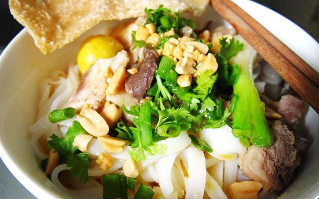 mi-quang-huong-que-phan-van-hon