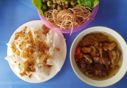 banh-cuon-phu-ly-ai-tu