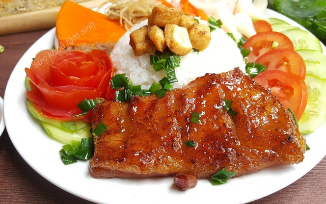 Cơm-Tấm-Cô-Tuyền-Quán---Cơm---Hậu-Giang