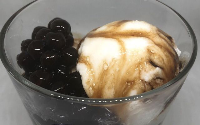 yummy-sua-chua-tran-chau-pham-the-hien