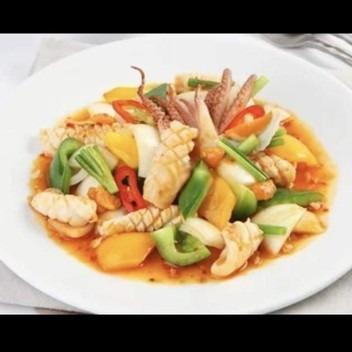 com-hai-san-xao-chua-ngot