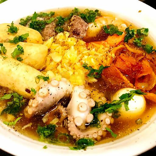 banh-canh-ac-biet