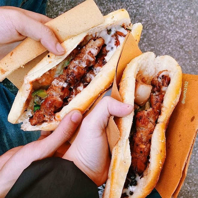 banh-mi-thit-xien-ta-quang-buu