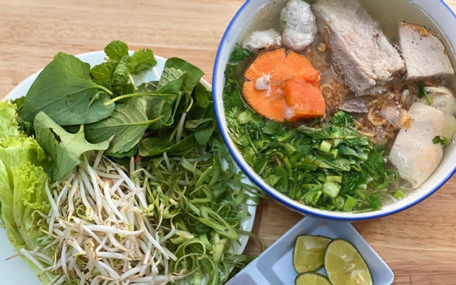 quan-dau-tay-bun-bo-bo-kho-le-quoc-trinh